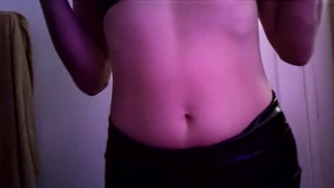 Snapshot of 1timebaby chatting on February 20, 11:49 pm KinkyGames online show from February 20, 11:49 pm