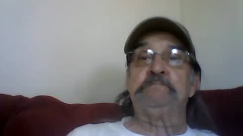 Snapshot of 1valentine chatting on October 2, 6:59 pm 1valentine online show from October 2, 6:59 pm