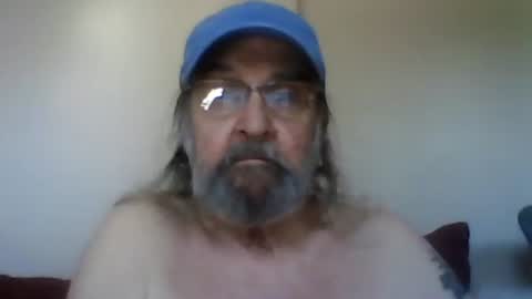 1valentine online show from December 19, 7:32 pm