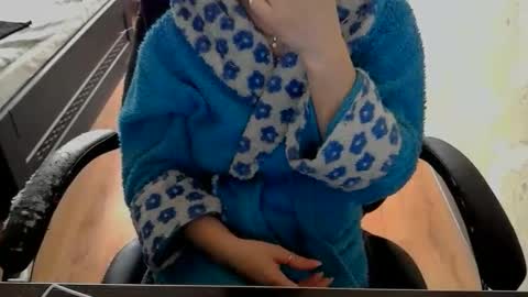 Snapshot of 1your_hot_girls chatting on March 31, 12:27 pm 1your_hot_girls online show from March 31, 12:27 pm