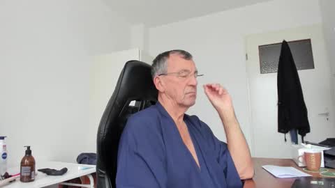 Henk online show from December 5, 12:03 pm