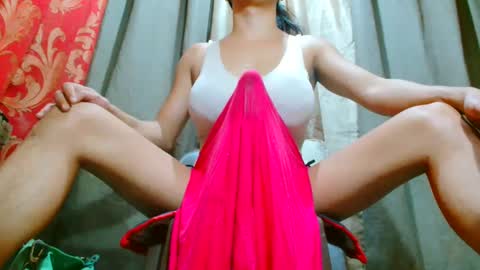 Snapshot of 21cmmusclecockts chatting on December 9, 3:29 am mharjorie online show from December 9, 3:29 am