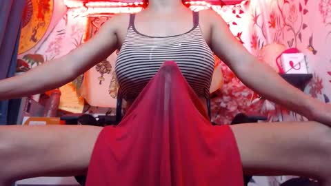 Snapshot of 21cmmusclecockts chatting on October 27, 1:59 pm mharjorie online show from October 27, 1:59 pm