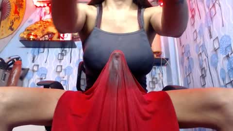 Snapshot of 21cmmusclecockts chatting on March 1, 9:33 am mharjorie online show from March 1, 9:33 am