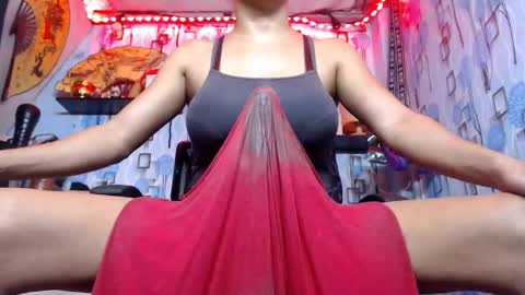 Snapshot of 21cmmusclecockts chatting on March 23, 3:38 pm mharjorie online show from March 23, 3:38 pm