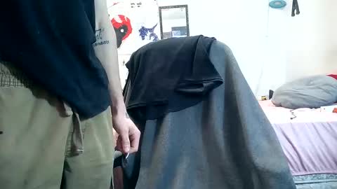 Snapshot of 21yearsy0ung9icheshung chatting on February 2, 10:49 pm AlecurClit online show from February 2, 10:49 pm