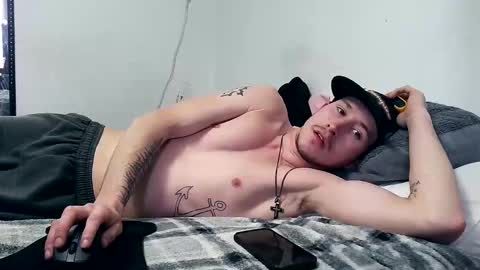 Snapshot of 21yearsy0ung9icheshung chatting on February 9, 11:04 pm AlecurClit online show from February 9, 11:04 pm