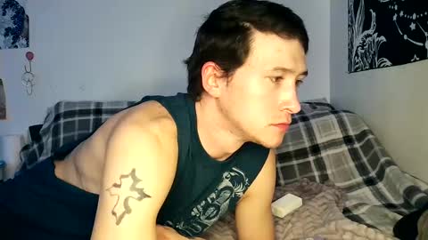 Snapshot of 21yearsy0ung9icheshung chatting on March 9, 12:21 am AlecurClit online show from March 9, 12:21 am