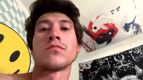 Snapshot of 21yearsy0ung9icheshung chatting on October 23, 9:46 pm AlecurClit online show from October 23, 9:46 pm