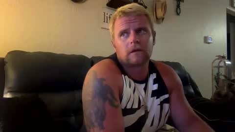 22bigelo2316 online show from November 19, 11:49 pm