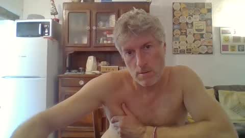 Snapshot of 22esserre chatting on September 12, 1:44 pm 22esserre online show from September 12, 1:44 pm