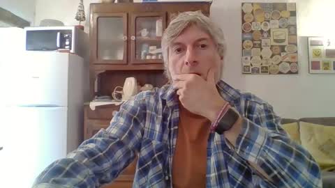 Snapshot of 22esserre chatting on October 17, 1:35 pm 22esserre online show from October 17, 1:35 pm