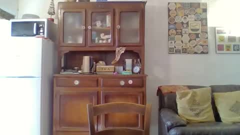 Snapshot of 22esserre chatting on November 6, 12:06 pm 22esserre online show from November 6, 12:06 pm