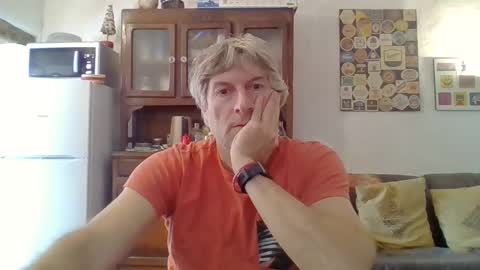 Snapshot of 22esserre chatting on November 10, 1:10 pm 22esserre online show from November 10, 1:10 pm