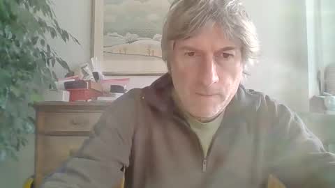 22esserre online show from November 23, 1:55 pm