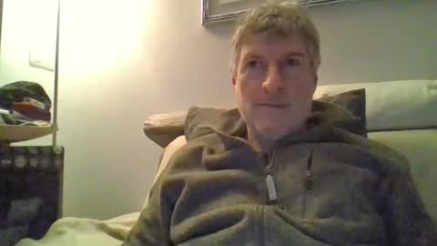 22esserre online show from January 6, 9:50 pm