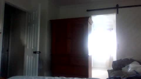 Snapshot of 242doggy242 chatting on September 24, 12:30 pm 420 Bbc online show from September 24, 12:30 pm