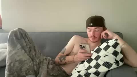 26sneakers online show from October 27, 10:14 pm