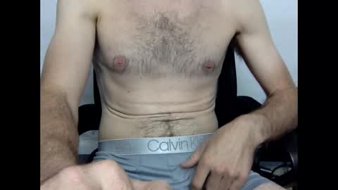 Snapshot of 28m420 chatting on April 27, 3:04 am 28m420 online show from April 27, 3:04 am