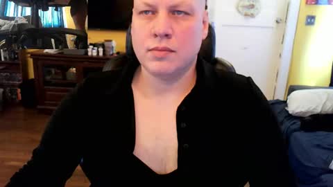 SLRN296512741 online show from March 2, 4:47 pm