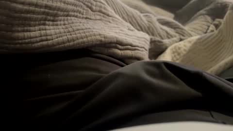 Snapshot of 2centz chatting on December 6, 4:25 am 2centz online show from December 6, 4:25 am