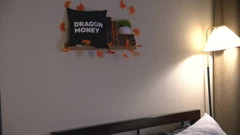 Elley  online show from November 6, 6:47 am