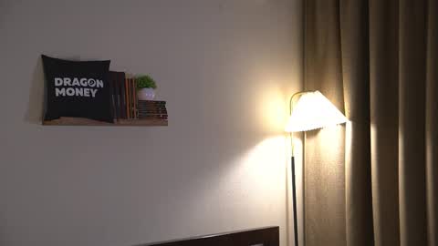 Elley  online show from February 3, 2:33 pm