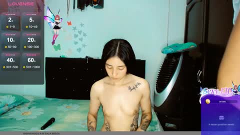 Snapshot of 2girls__dream chatting on December 10, 9:33 am samantha sharon online show from December 10, 9:33 am