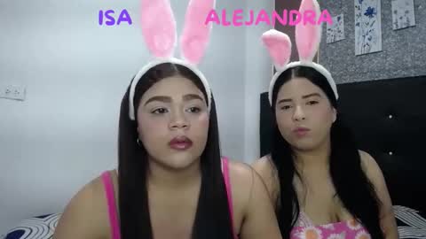 2moons_full_of_love online show from January 9, 6:38 am