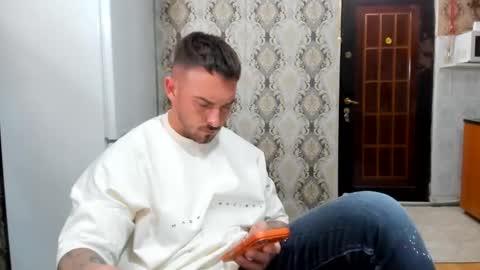Snapshot of 2sexymuscles chatting on May 28, 8:17 pm 2sexymuscles online show from May 28, 8:17 pm
