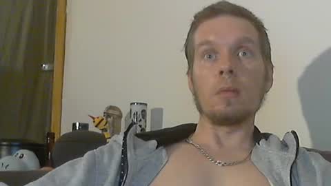 2small4you83 online show from December 18, 6:14 pm