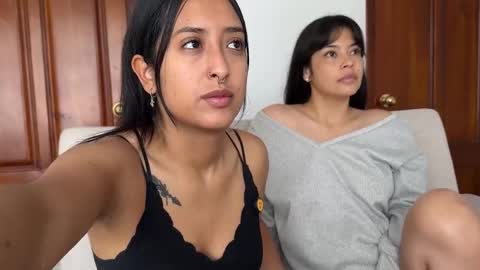 Snapshot of 2summerlove2 chatting on October 12, 3:22 pm Dalilah and Tarah online show from October 12, 3:22 pm