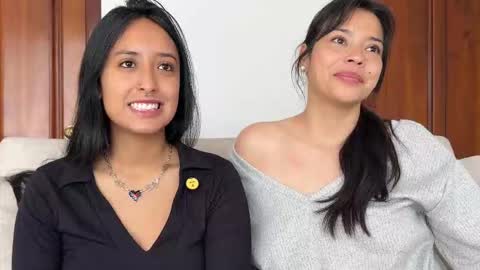Snapshot of 2summerlove2 chatting on October 25, 2:02 pm Dalilah and Tarah online show from October 25, 2:02 pm