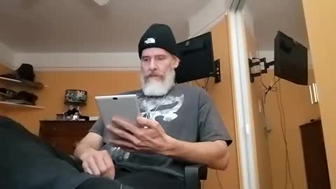 32666damon online show from December 23, 3:26 am