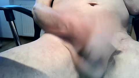 35cam online show from November 17, 2:45 pm