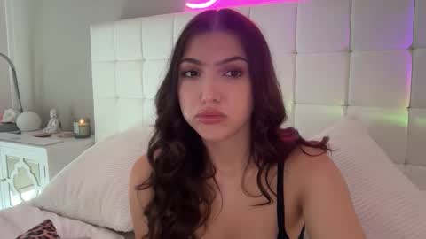 Venus Raee online show from November 11, 5:13 pm