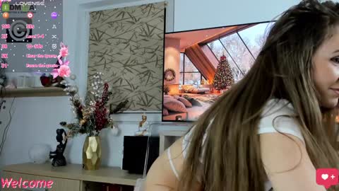 Ella online show from January 21, 8:21 pm