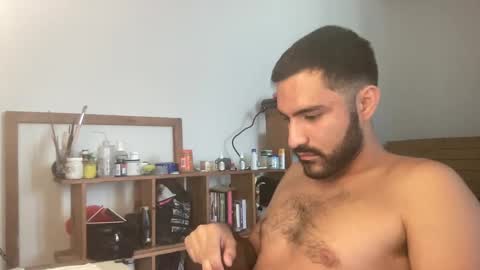 Snapshot of 3milio3milio chatting on March 5, 4:02 pm 3milio3milio online show from March 5, 4:02 pm