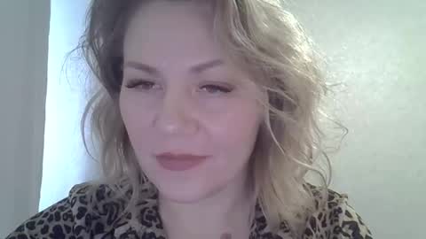 3susie online show from September 19, 7:54 am