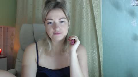 3sweetcandy3 online show from November 20, 11:48 pm