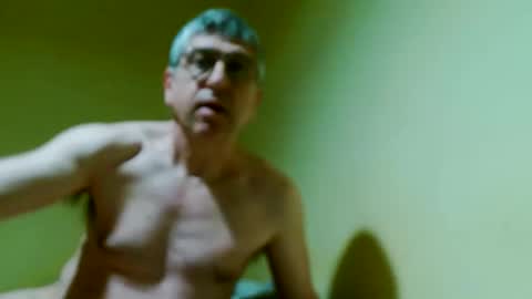 Snapshot of 41bigdick41 chatting on April 29, 4:27 am 41bigdick41 online show from April 29, 4:27 am