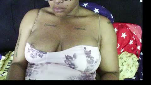 Snapshot of 420ebony_goddess chatting on July 6, 3:03 pm goddess zuri online show from July 6, 3:03 pm
