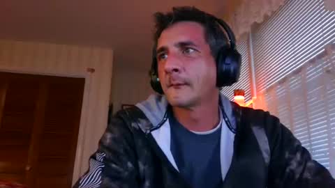 Snapshot of 420stonedranger chatting on December 18, 8:14 pm 420stonedranger online show from December 18, 8:14 pm