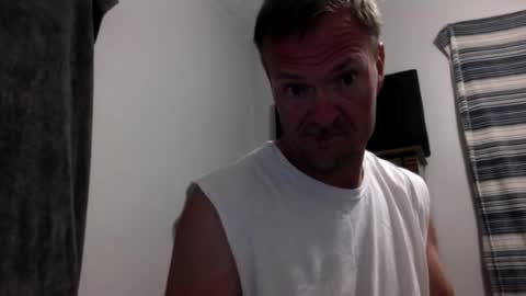 4djmoore online show from June 19, 3:00 am