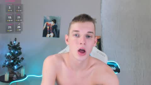 Snapshot of 4ever_dude chatting on January 14, 3:43 am Andrew online show from January 14, 3:43 am