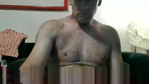 4nuf online show from April 23, 8:11 pm