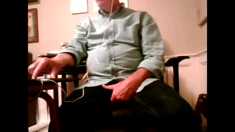 4uguys online show from October 6, 4:21 am