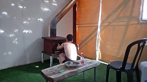 crazy101 online show from December 2, 8:41 am