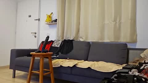 crazy101 online show from December 8, 3:00 am