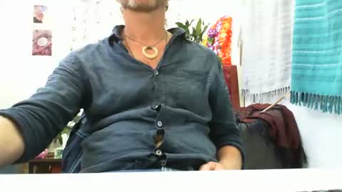 Snapshot of 555tony555 chatting on February 24, 12:52 am 555tony555 online show from February 24, 12:52 am